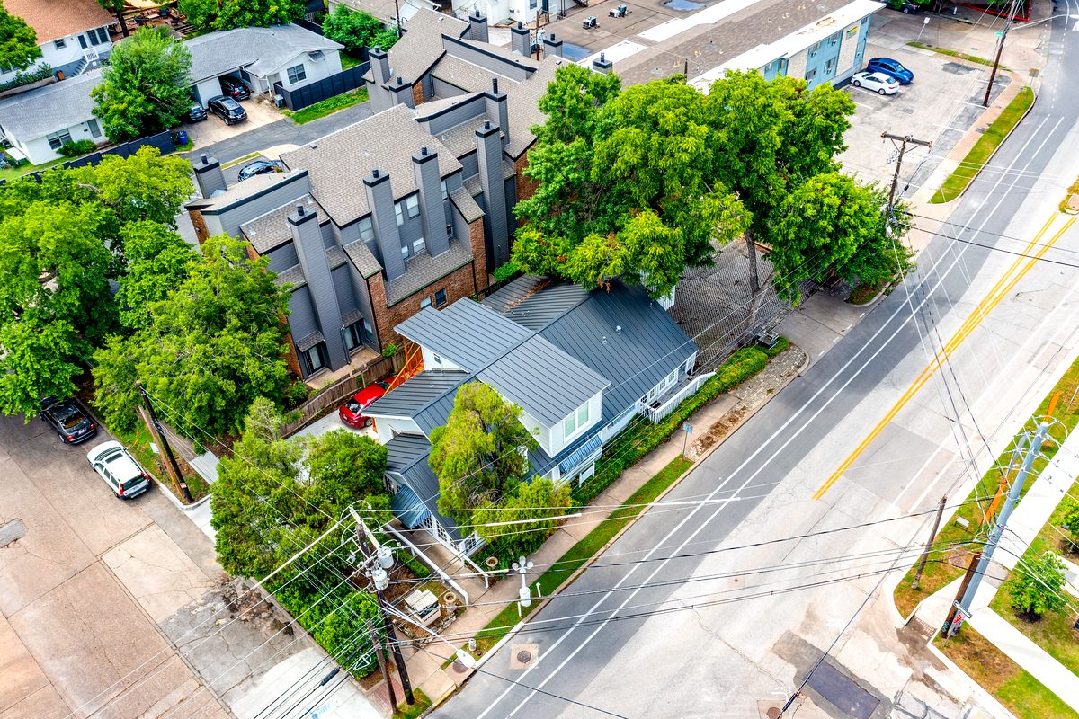 Aerial view of the KoLa Dentistry bungalow in Central Austin